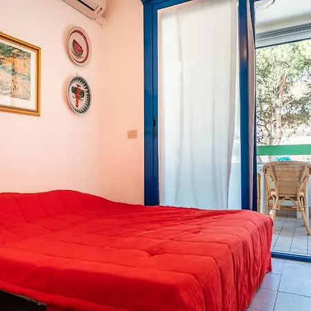 Enjoy The Sun From The Balcony Of Our Apartament Bibione