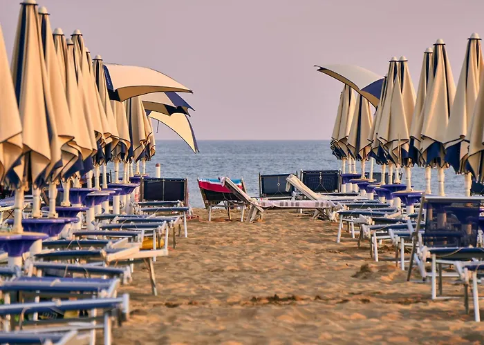 Beachside Elegant For Four Guests Bibione